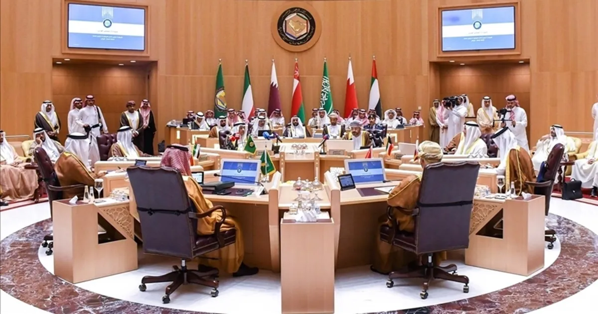 مجلس التعاون يطالب بالضغط على إيران لوقف استهداف السفن في مضيق هرمز