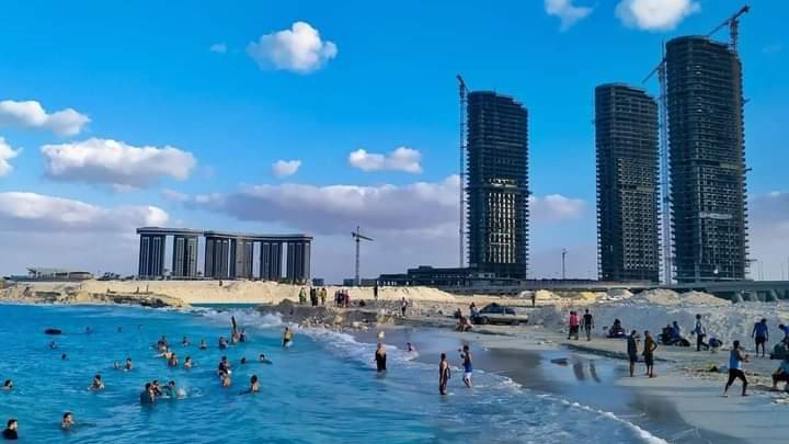 إشغالات كاملة بالساحل الشمالي.. العلمين تتحول إلى وجهة سياحية عالمية