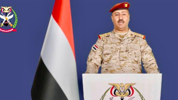 بعد قصف الحوثيين ميناء المخا.. الجيش اليمني يتوعد برد قاسٍ