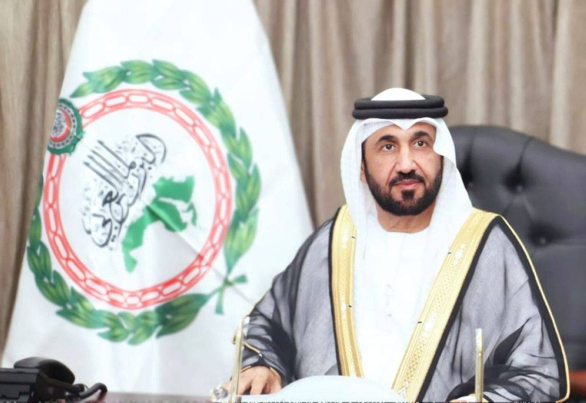 رئيس البرلمان العربي يدين بشدة الاستهداف الإيراني لناقلتين إماراتيتين في مضيق هرمز
