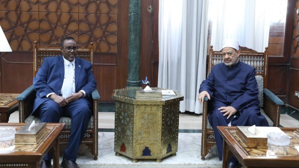 سفير الصومال بالقاهرة: الأزهر منارة للعلم والاعتدال وشريك أساسي لبلادنا