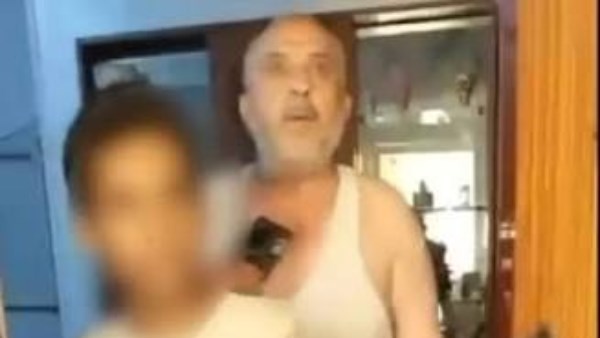 تفاصيل مثيرة في القبض على عجوز الخانكة المتهم باستدراج الأطفال إلى شقته بأبو زعبل