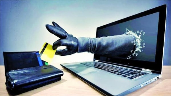 أشهر حيل سرقة الحسابات والبيانات البنكية وكيف تكشفها