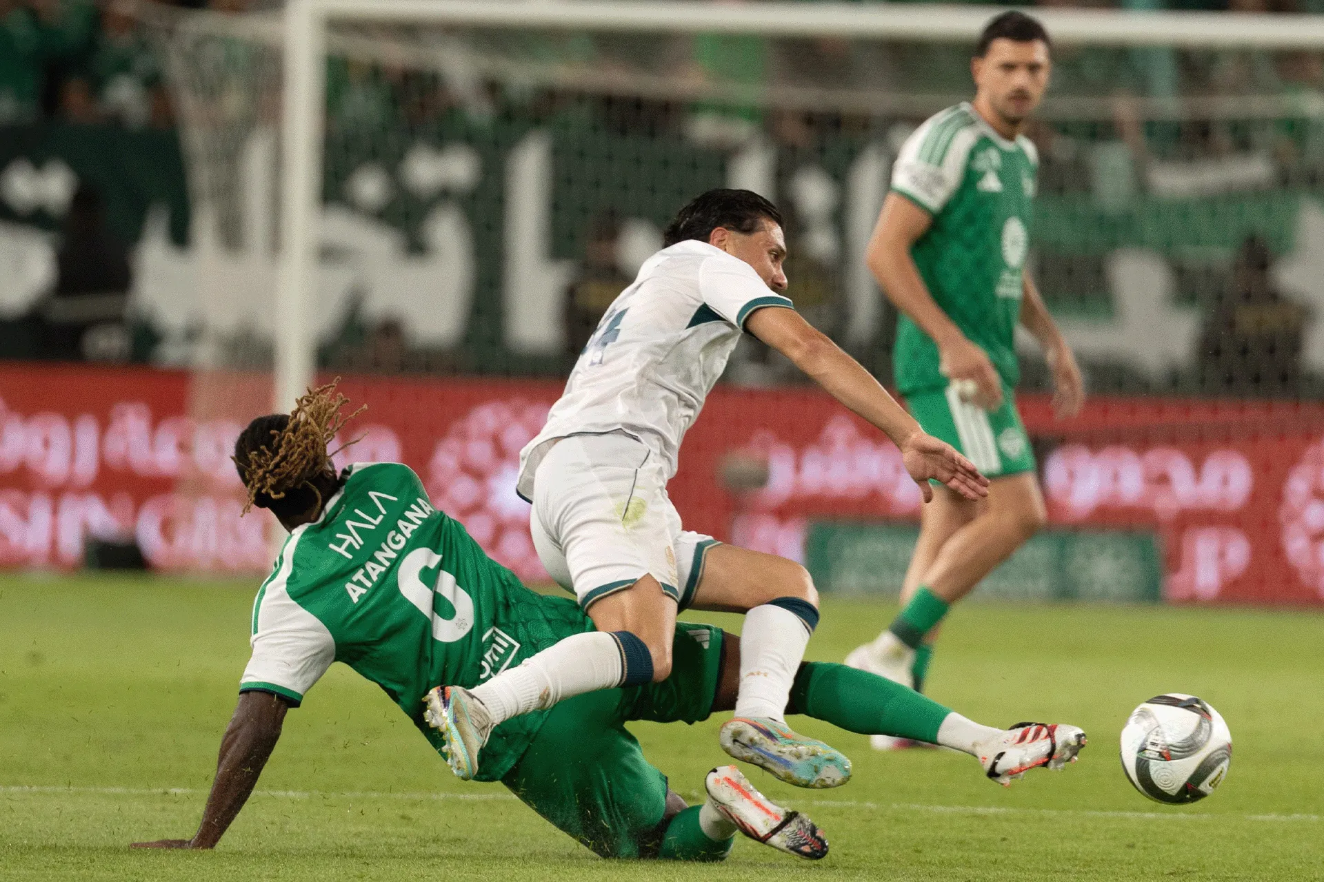 فيديو.. الأهلي والقادسية والحزم يستهلون الدوري السعودي بانتصارات ثمينة | رياضة