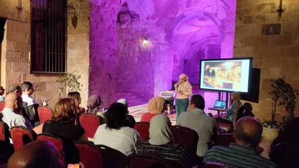 «مؤسسة زاهي حواس للآثار والتراث» تنظم محاضرة «مصر أرض السلام.. قراءة أثرية في فجر المسيحية»