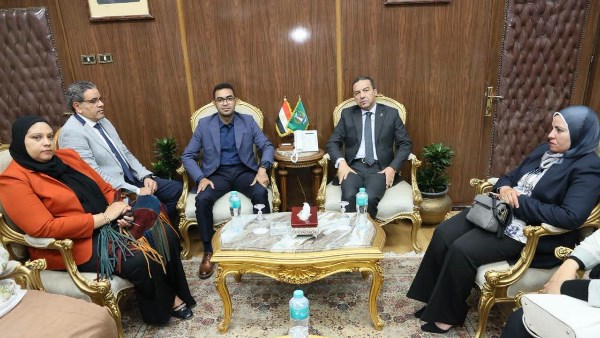 محافظ المنوفية يلتقي رئيس الأمانة العامة للصحة النفسية لبحث سبل توفير الاحتياجات الفعلية لمستشفى ميت خلف