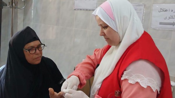 لليوم السادس عشر على التوالي.. استمرار تقديم خدمات مبادرة 100 يوم صحة في بني سويف