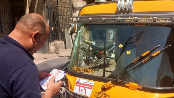 ضبط وتقنين 893 مركبة توك توك لتنظيم الحركة بالقرى والنجوع