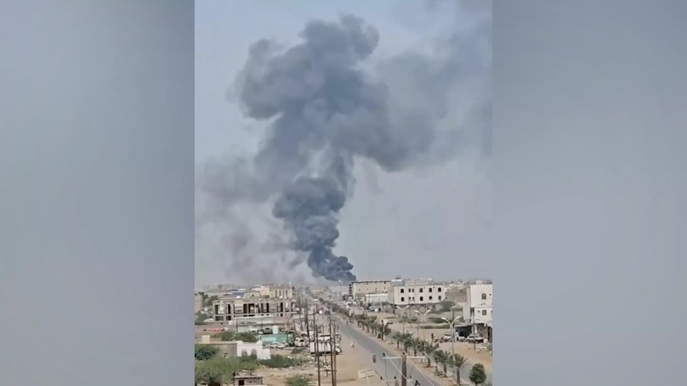 هجمات حوثية بالصواريخ والمسيرات تستهدف الجيش اليمني في مأرب والمخا