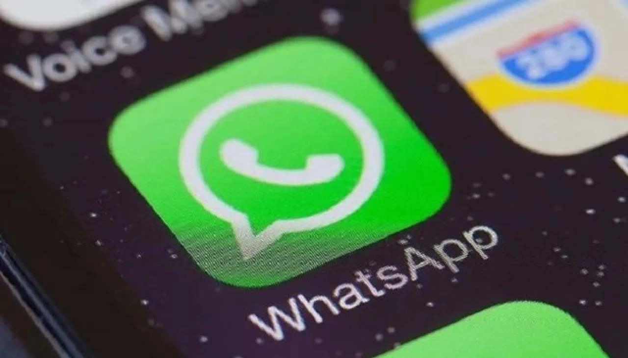 خطوات استرجاع محادثات الواتساب والصور لهواتف الأندرويد والآيفون