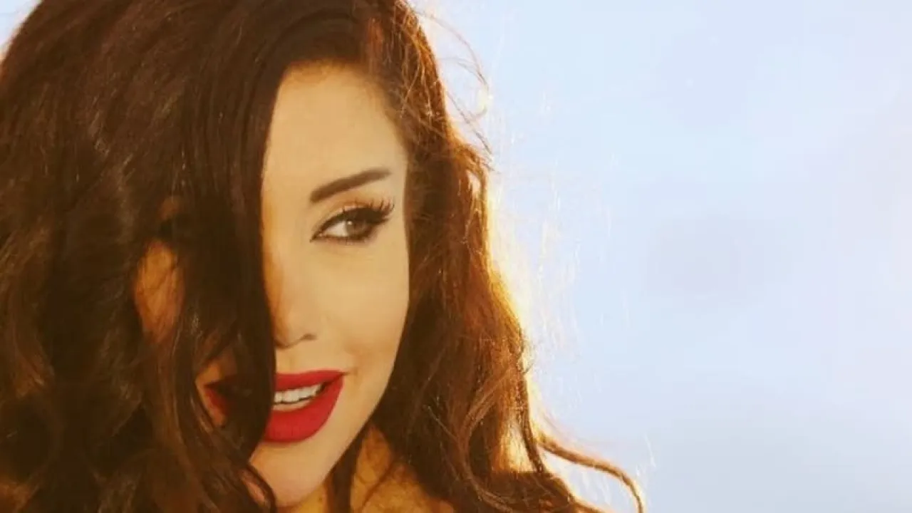 وفاة زوج الفنانة لورا خليل بحادث مأساوي في غانا