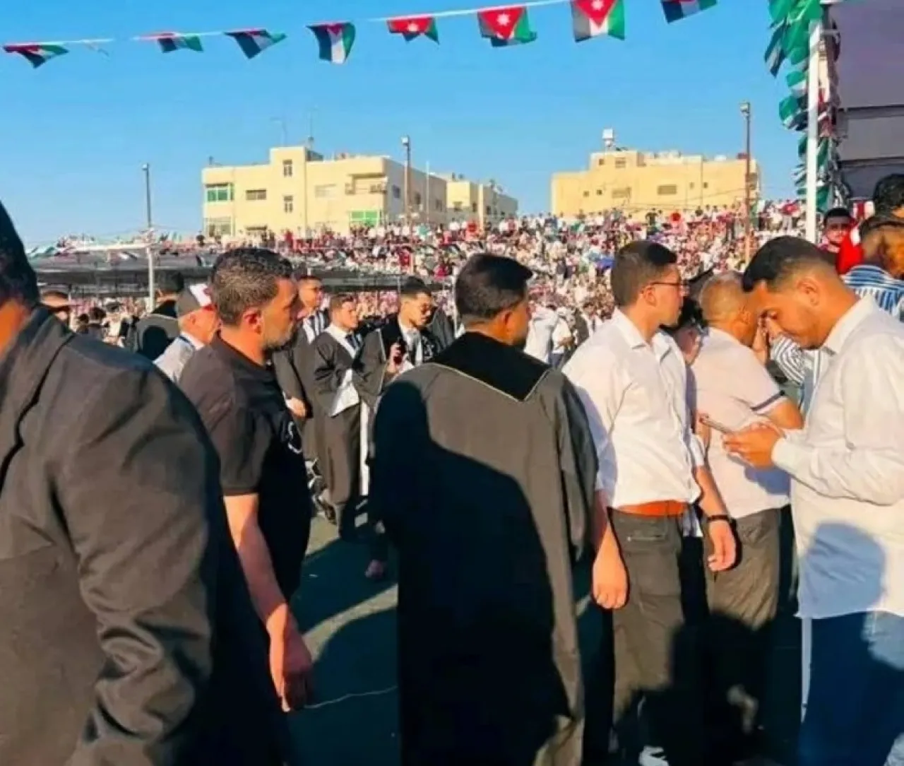 البلقاء التطبيقية تعيد إقامة حفل تخريج طلبة كلية عجلون