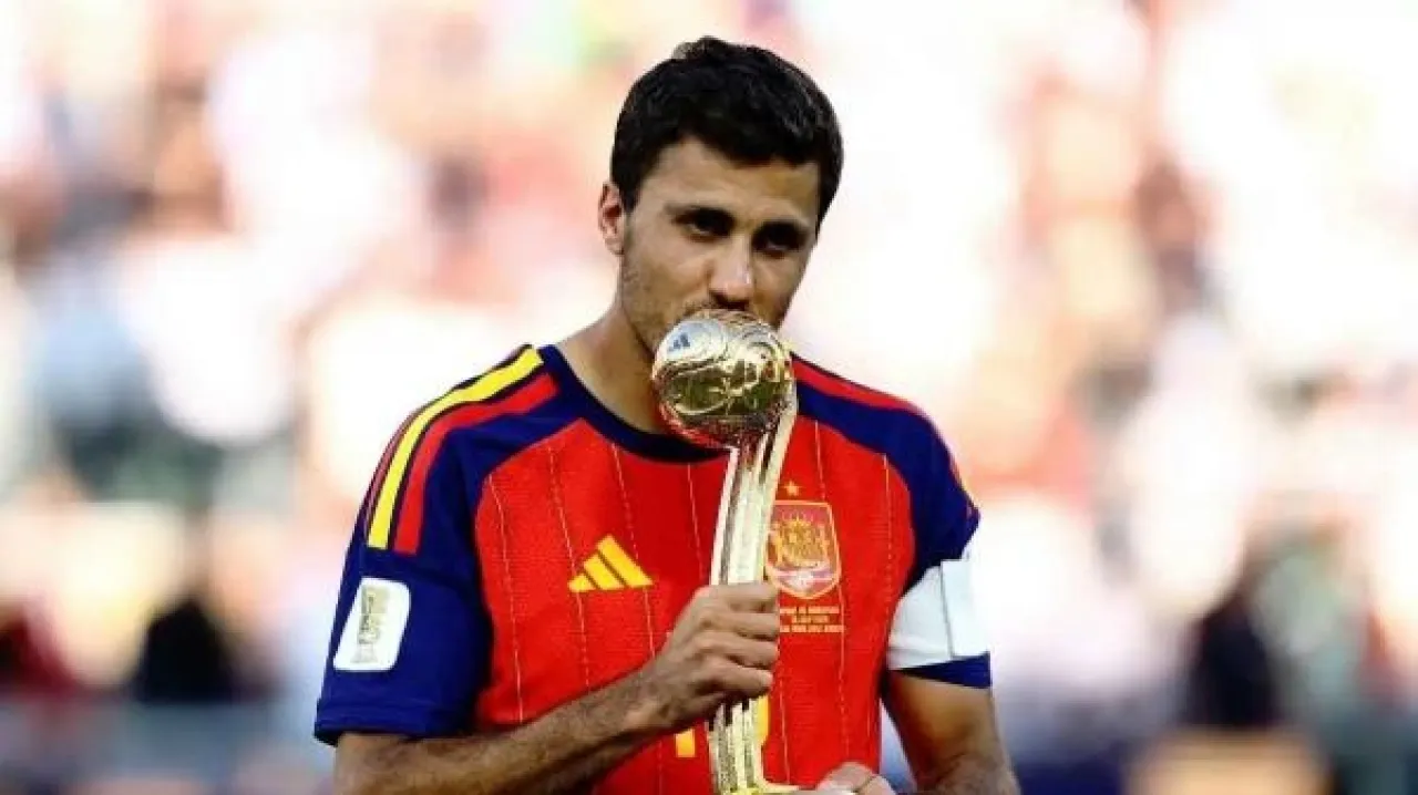 برشلونة يتوصل لاتفاق للتعاقد مع رودري