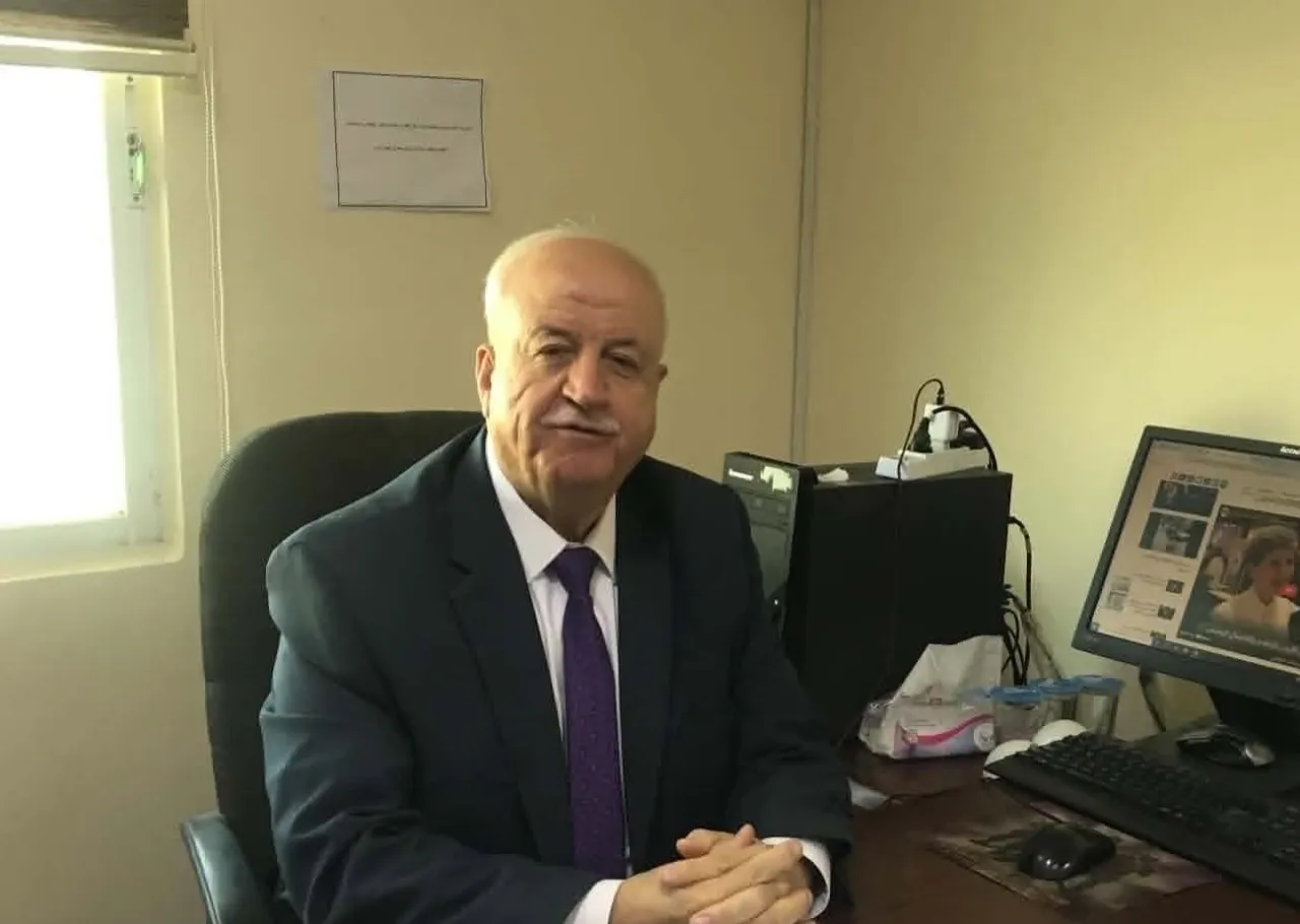 الخَرَف الوزاري: غمزة للطيّار وتنبؤ للدينار  أم غمز للكرسي؟