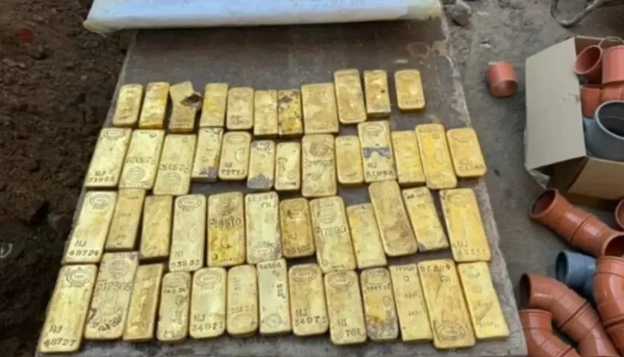 جديد في قضية ابن الـ18 عاماً الذي عثر على 40 سبيكة ذهب