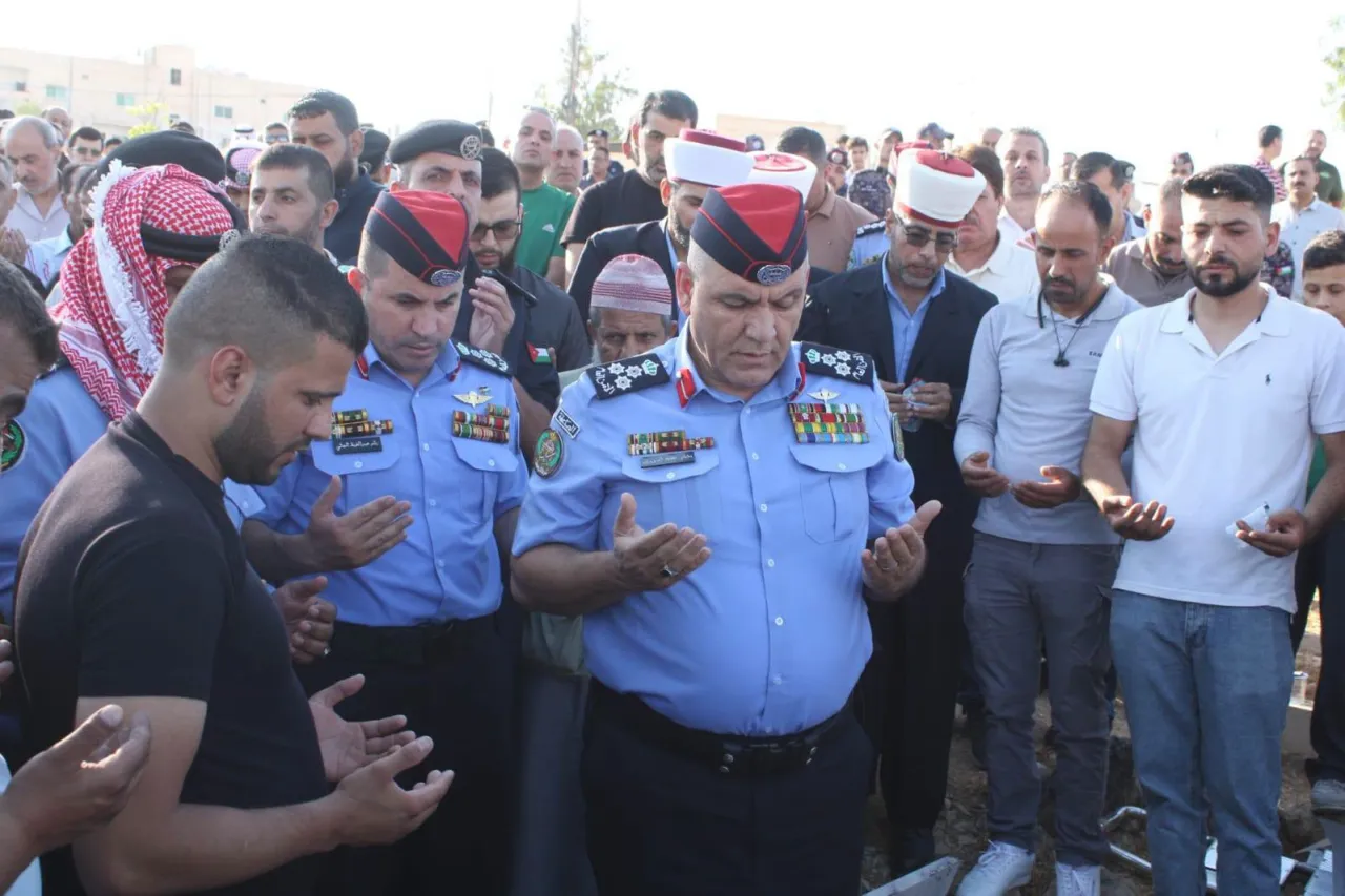 الأمن العام يُشارك بتشييع جثمان (الرائد) محمد قاسم احمد صبيح