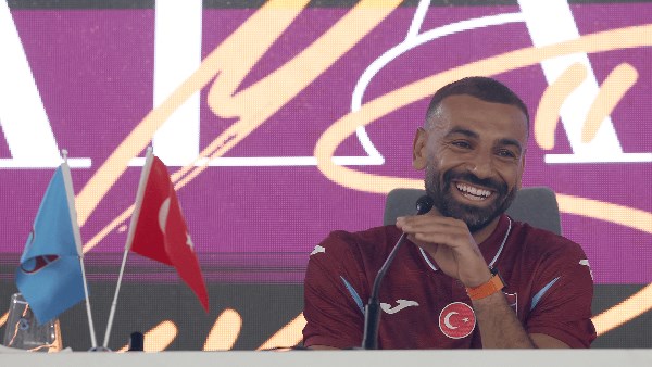 أول ظهور لمحمد صلاح.. عصام الشوالي معلقًا على مباراة طرابزون وقاسم باشا