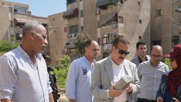 طفرة حضارية جديدة بمناطق حي الزهور.. محافظ بورسعيد يتفقد أعمال تطوير ورفع كفاءة مساكن عمرو بن العاص