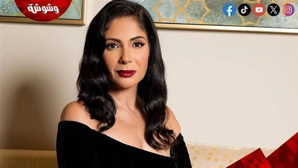منى زكي في دور جديد.. تفاصيل مسلسل “طالع نازل” وأبرز أبطاله
