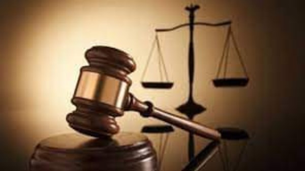 المشدد 6 سنوات لـ عاطل بتهمة سرقة محاسبة في الموسكي