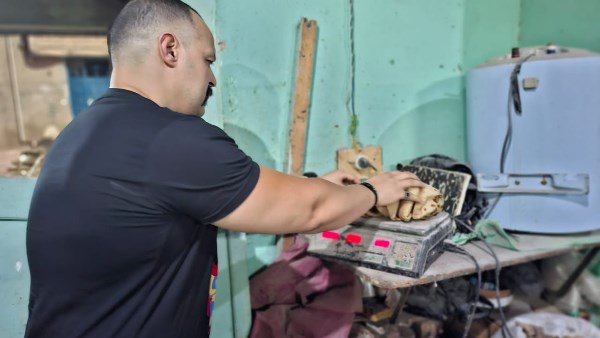 ضربات رقابية لضبط منظومة الخبز المدعم.. 19 محضرًا في حملات مكثفة بالغربية