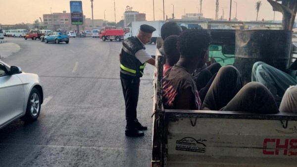 بعد حادث الدواويس.. حملات مكثفة لضبط سيارات نقل الركاب داخل صندوق بالشرقية| صور