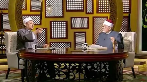 خالد الجندي يوضح الجمال القرآني في «إِيَّاكَ نَعْبُدُ وَإِيَّاكَ نَسْتَعِينُ»