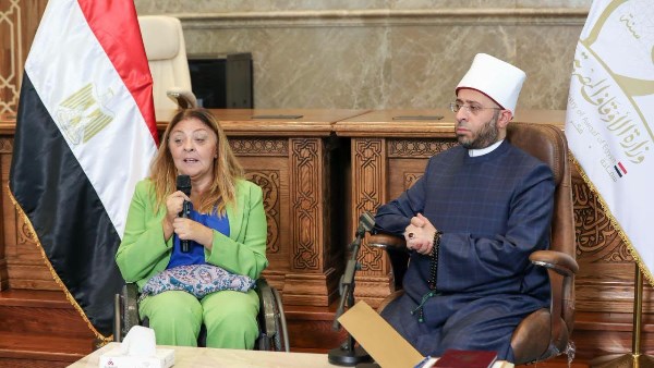 الأوقاف والقومي لذوي الإعاقة يبحثان التوسع في ترجمة خطبة الجمعة بلغة الإشارة