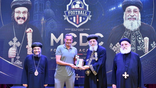 البابا تواضروس يزور أكاديمية الكرة بمركز المنتزه القبطي للتطوير