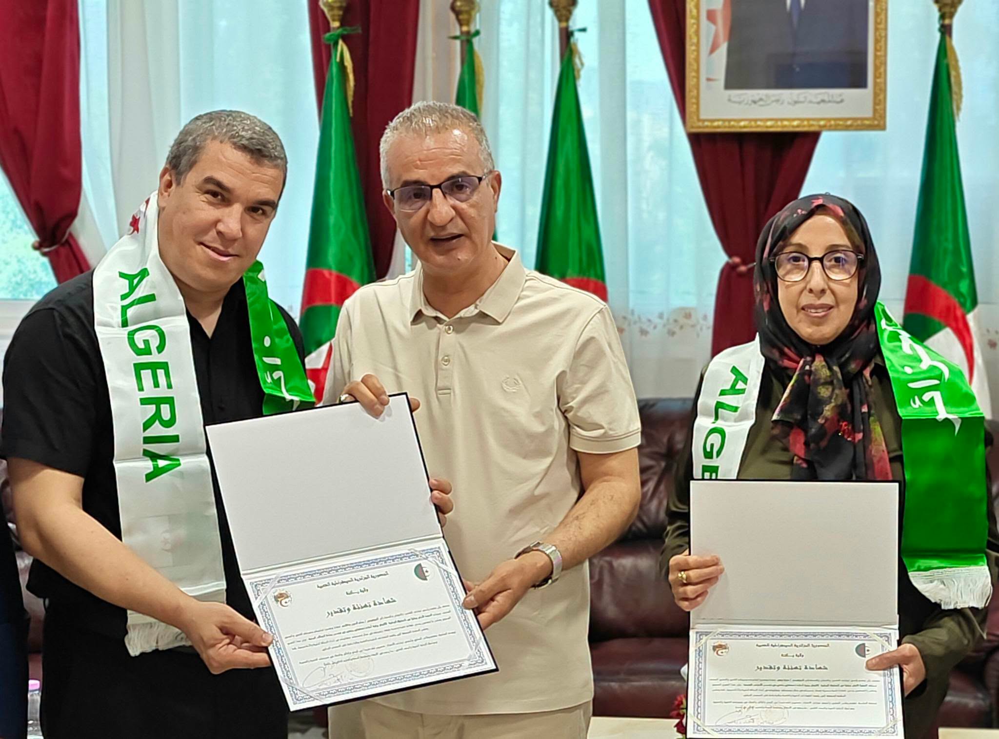 اعترافًا بإنجازاتهما.. والي باتنة يكرّم بروفيسورين وغلانت وريغي – النهار أونلاين
