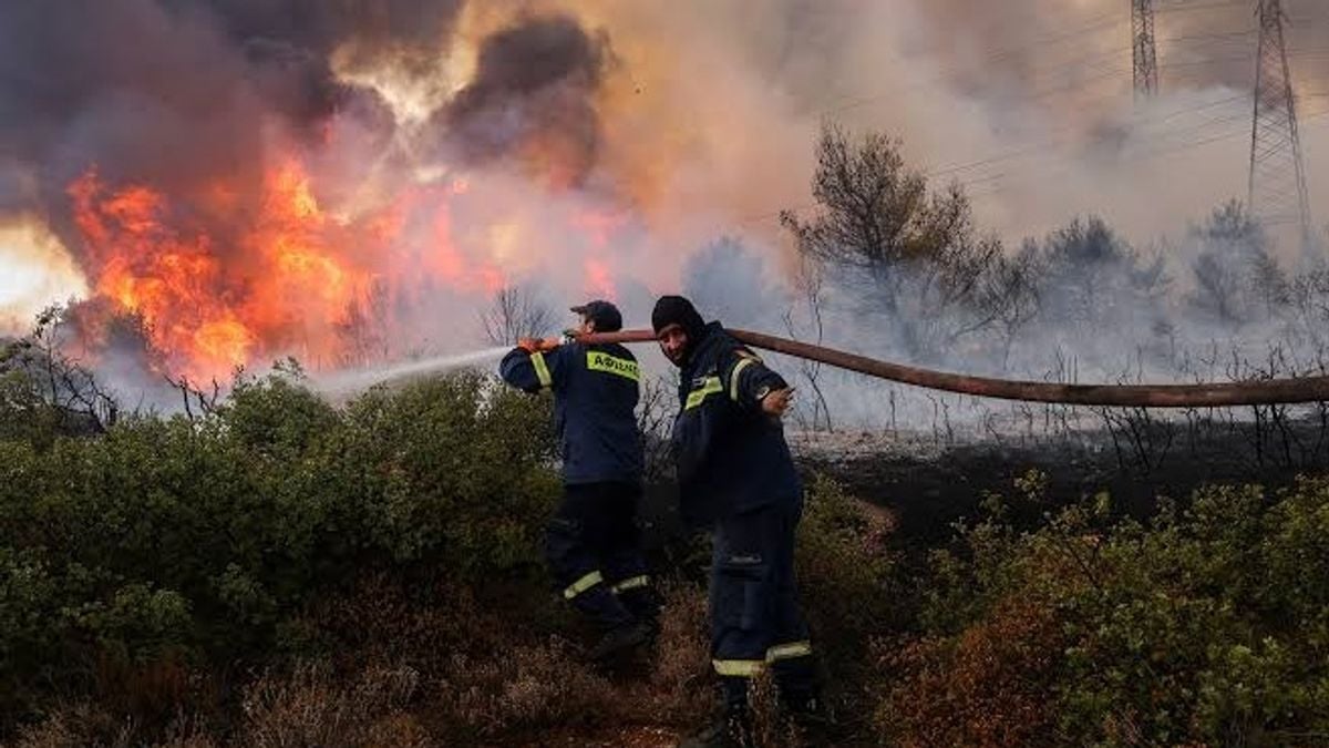 اعتقال إسرائيلي في جزيرة كريت اليونانية بتهمة التسبب في «حريق الغابات»