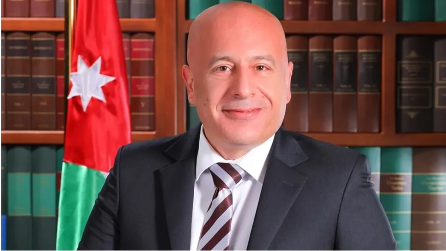 تنظيم المهنة الطبيه بين سلطة الدولة واستقلال النقابات…
