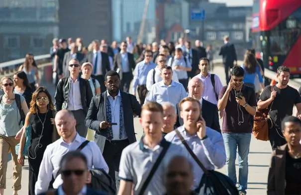 موجة غلاء جديدة تلوح في بريطانيا مع قفزة متوقعة في التضخم…
