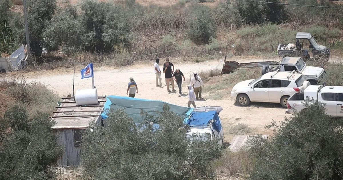 مستوطنون يقيمون بؤرة استيطانية جديدة غرب بيت لحم