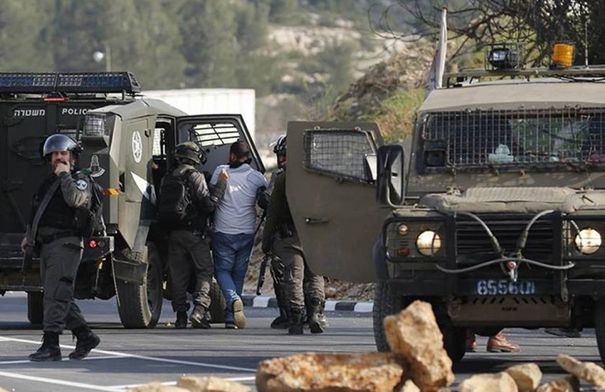 الاحتلال الإسرائيلي يعتقل 19 فلسطينيا…