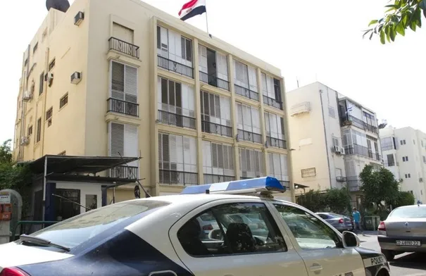 جريمة مروعة في مصر.. أب يقتل ابنته و3 آخرين خلال جلسة صلح…