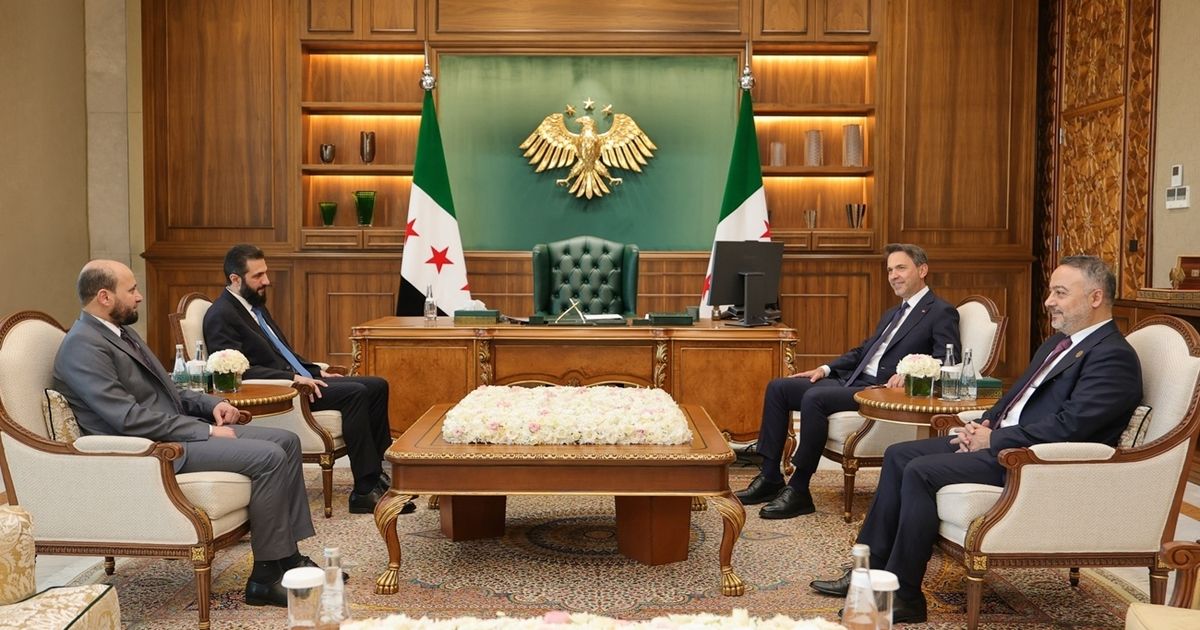 الشرع يستقبل وزيرا تركيا بعد يوم من التصعيد الإسرائيلي ضد البلدين