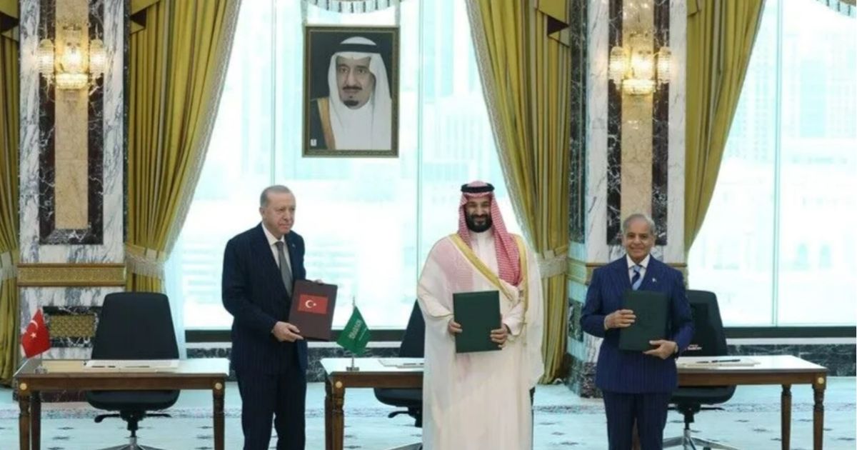 ستيفن كوك: اتفاق مكة يمثل نهاية نظام إقليمي متهاوٍ قادته واشنطن لسنوات