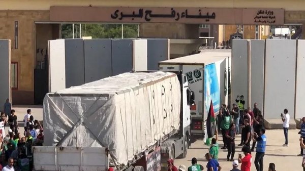 تعنت إسرائيلي أمام مرور المساعدات الإنسانية إلى قطاع غزة