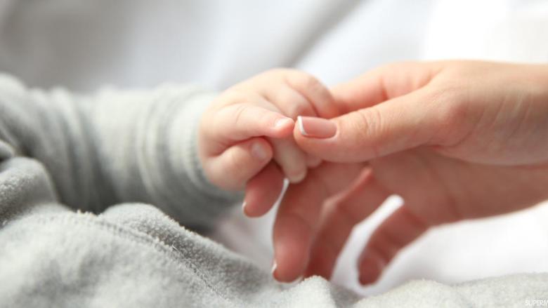 رفض الرضاعة.. وزارة الصحة تحذر من علامات نقص السوائل عند الأطفال