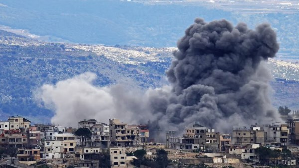 7 شهداء في غارة إسرائيلية على جنوب لبنان.. وتصعيد عسكري متواصل