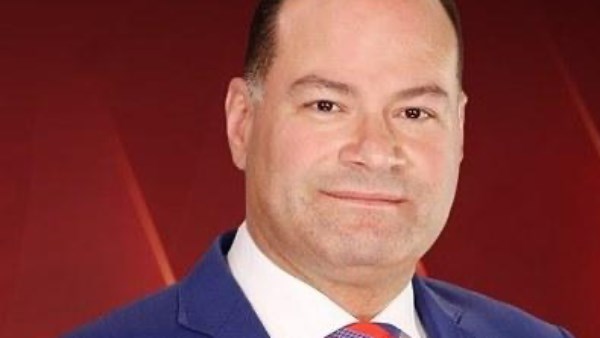 نشأت الديهي يطالب الحكومة بكشف حقيقة أرقام الديون: «الصمت يفتح الباب للتأويلات»