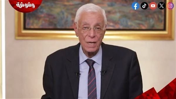 حسام موافي يحذر: الإفراط في تناول الفيتامينات قد يسبب أضرار صحية