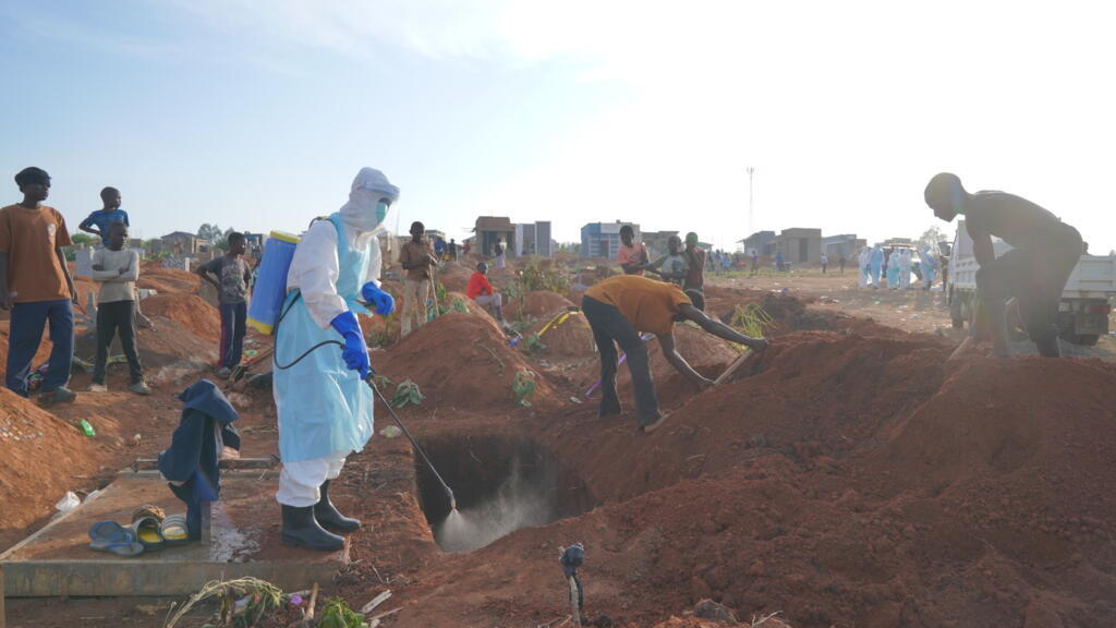 إيبولا يسجل أعلى حصيلة وفاة بتاريخ الكونغو الديمقراطية – هلا اخبار