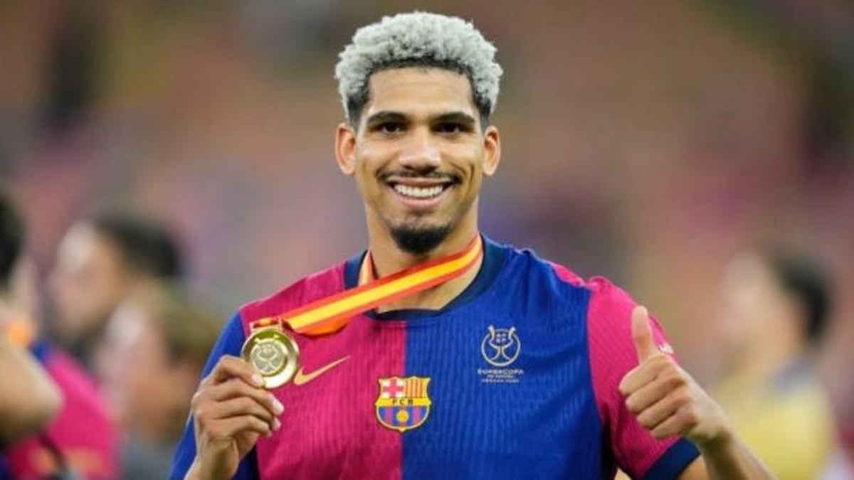 برشلونة يستبعد بند الخوف من إعارة أراوخو إلى ليفربول ويتيح له مواجهة الفريق