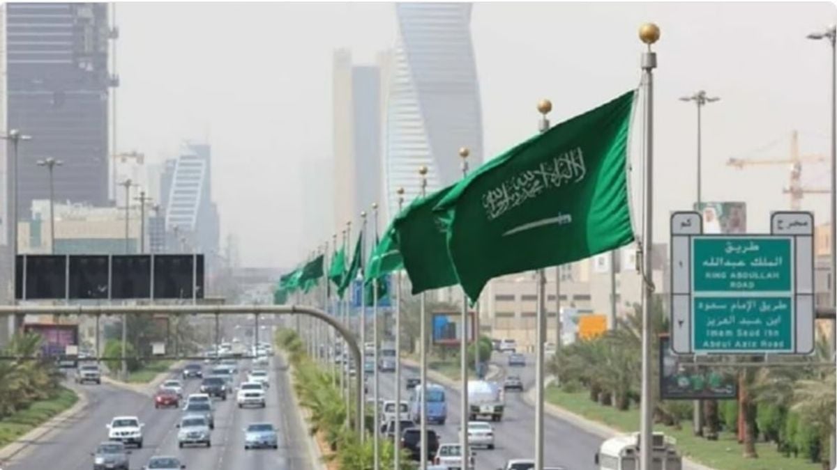 توقعات الأرصاد: أمطار رعدية ورياح نشطة وارتفاع درجات الحرارة بعدة مناطق