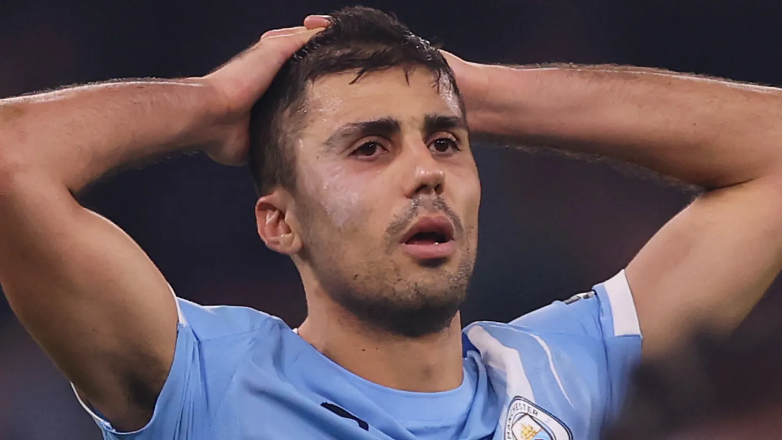 تحول جذري.. رودري يصدم برشلونة من أجل السيتي