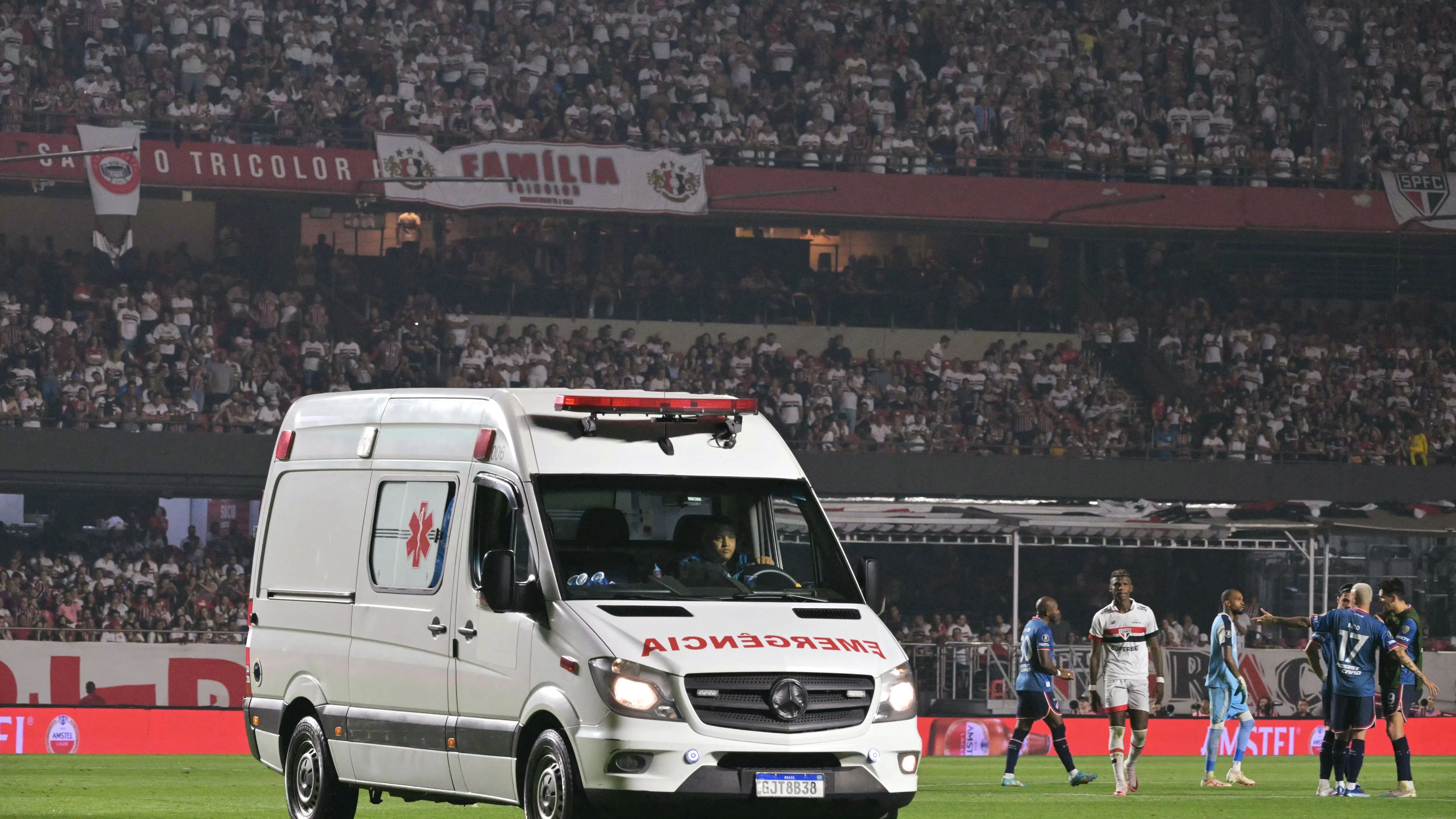 رعب وذهول.. لاعب يستيقظ في المشرحة بعد الإعلان عن وفاته رسميا