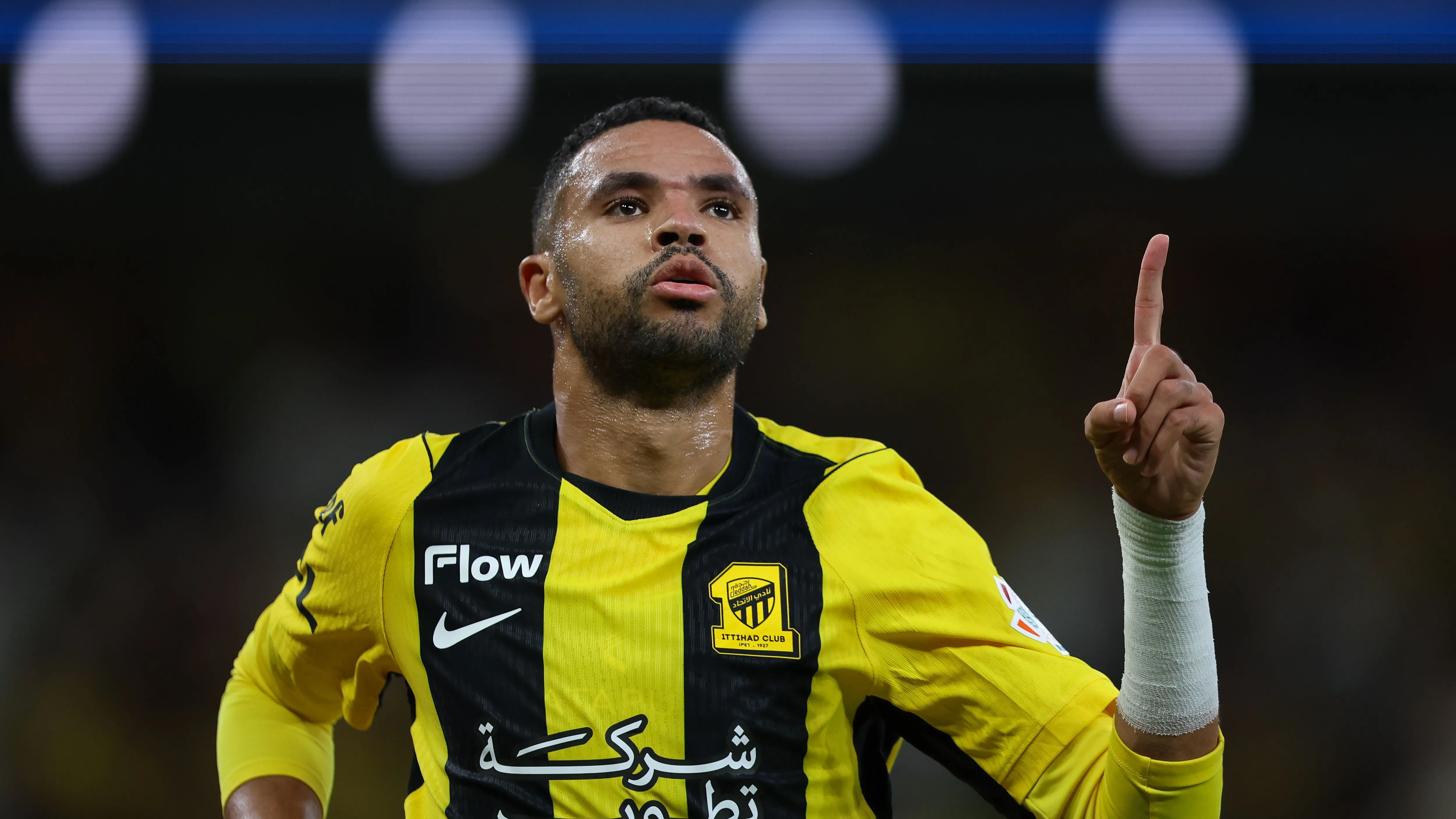 يوسف النصيري يهاجم حكم مباراة الاتحاد والخلود