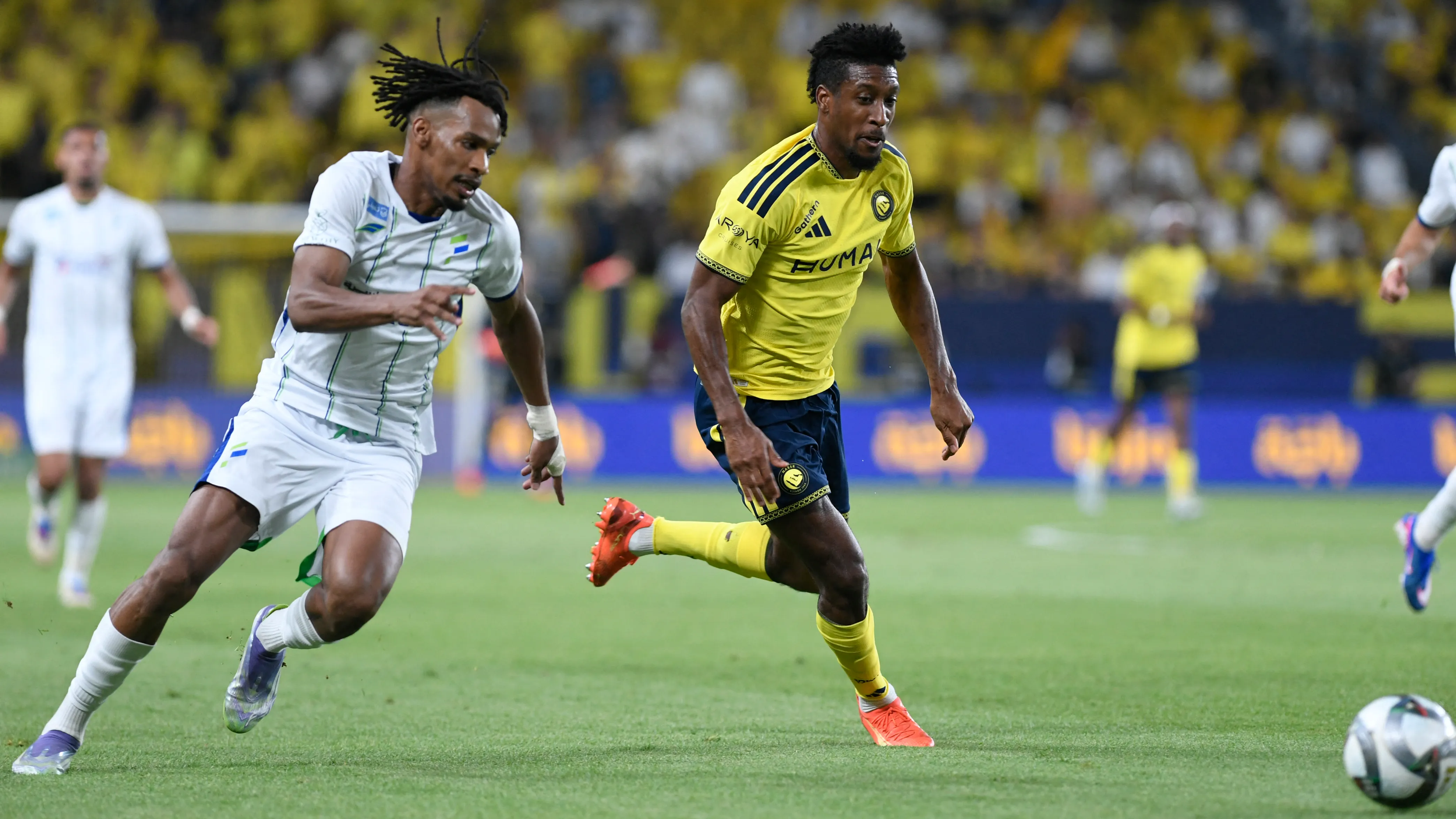 فيديو.. النصر يبدأ رحلة الدفاع عن اللقب بثلاثية نارية ضد الفتح
